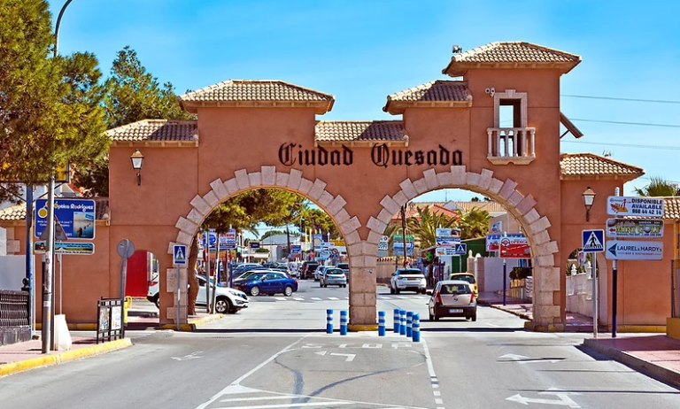 Arches-with-Ciudad-Quesada